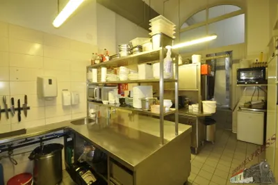 5-Zimmer-Gewerbeimmobilie mieten in Sankt Pölten – 300 m², € 3.780 – Bild 11 von 12