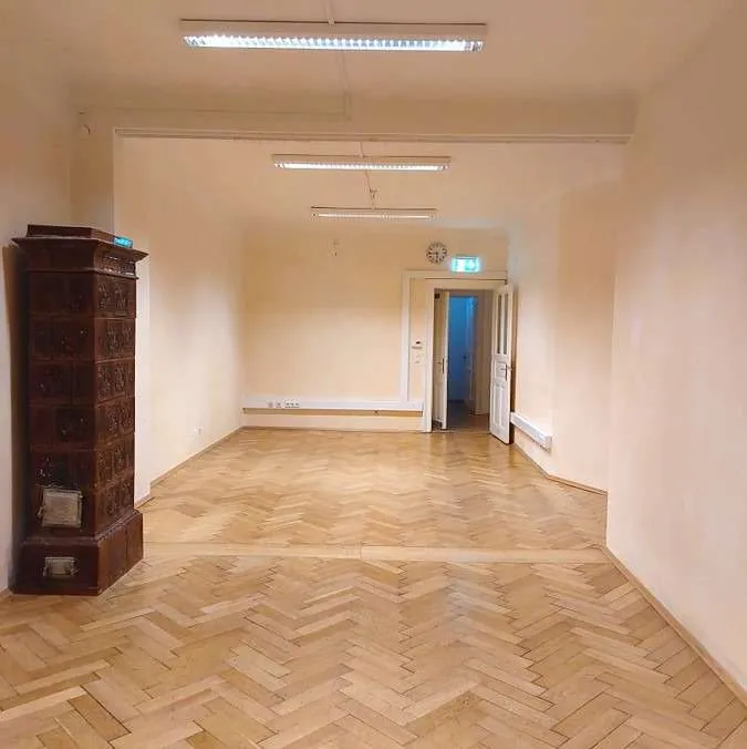BÜRO / PRAXIS (oder WOHNUNG) mit großzügiger Raumaufteilung! - Ansicht 2