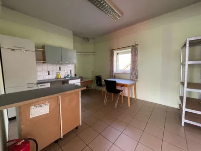 Gewerbeimmobilie mieten in Sankt Veit an der Glan – 125 m², € 998 – Bild 8 von 9