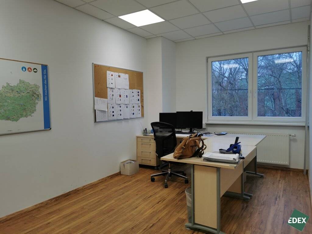 Büro mit großem Lager direkt bei der A22 - Ansicht 3
