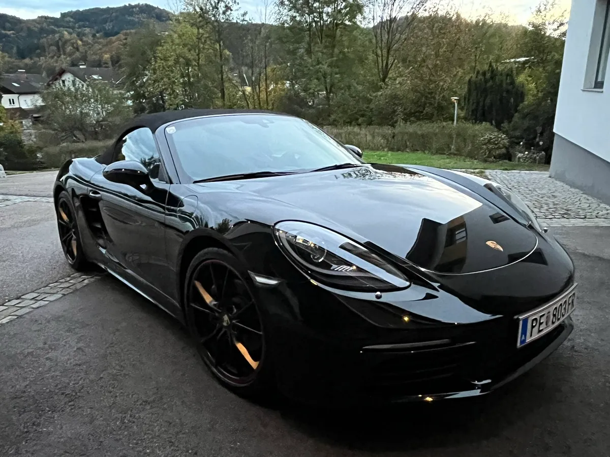 Porsche 718