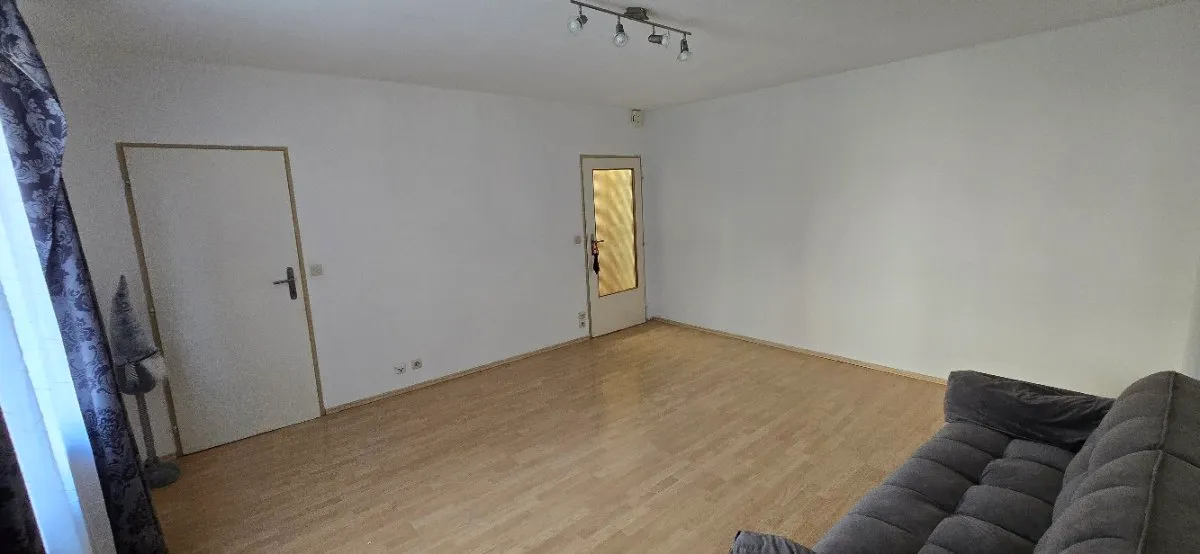 Gemütliche Garçonniere im Erdgeschoss - Zentrale Lage, Parkplatz & sofort verfügbar! - Widok 2