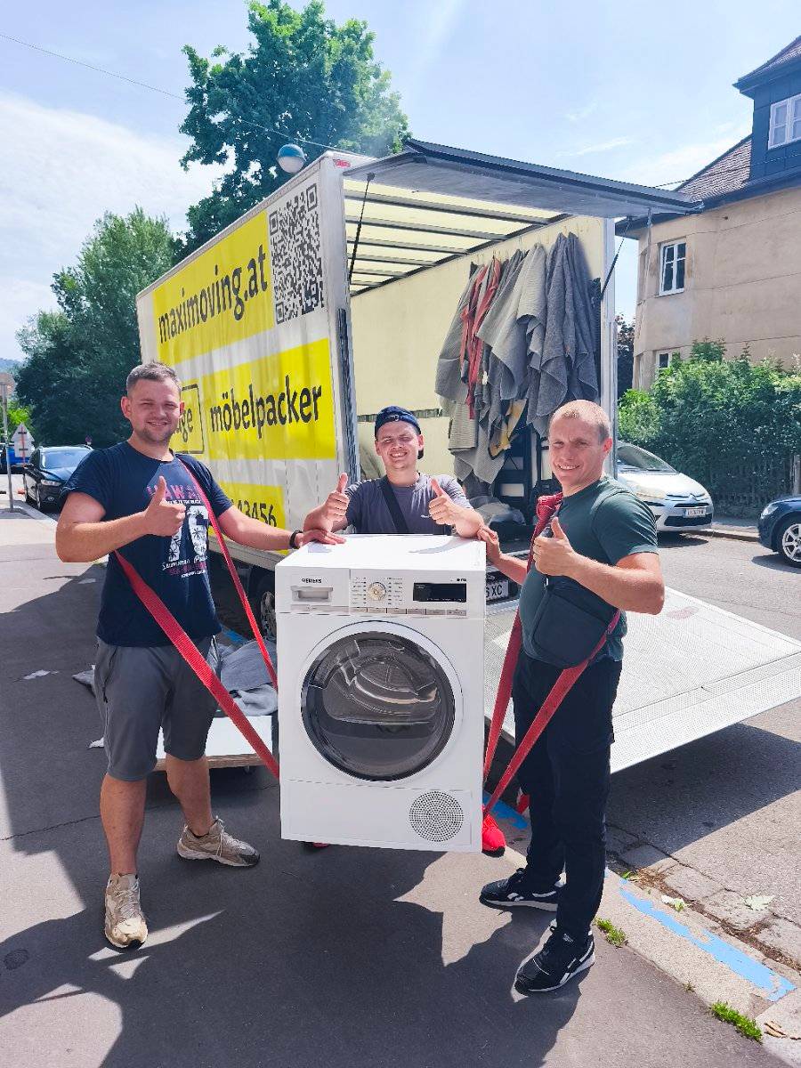 Umzugsfirma. Möbelpacker. Möbeltransport. Übersiedlung. Linz. Entrümpelung. Verlassenschaft. Umzüge. Mit Versieherung. MAXIMOVING. MaxiUmzüge. Zustellung. Lieferung. Möbelmontage. Übersiedlungsfirma.