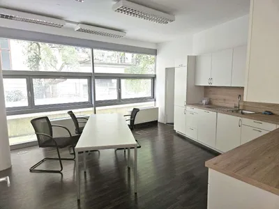 Gewerbeimmobilie mieten in Wien – 308 m², € 13 – Bild 4 von 12