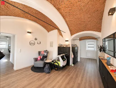 6-Zimmer-Haus kaufen in Graz-Umgebung – 243,11 m², € 380.000 – Bild 4 von 8