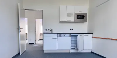 6-Zimmer-Gewerbeimmobilie mieten in Perg – 126 m², € 900 – Bild 2 von 4