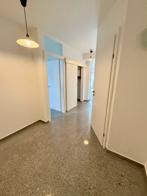 Unbefristete helle DG-Maisonette mit Dachterrasse direkt bei U3 Johnstraße – Bild 3