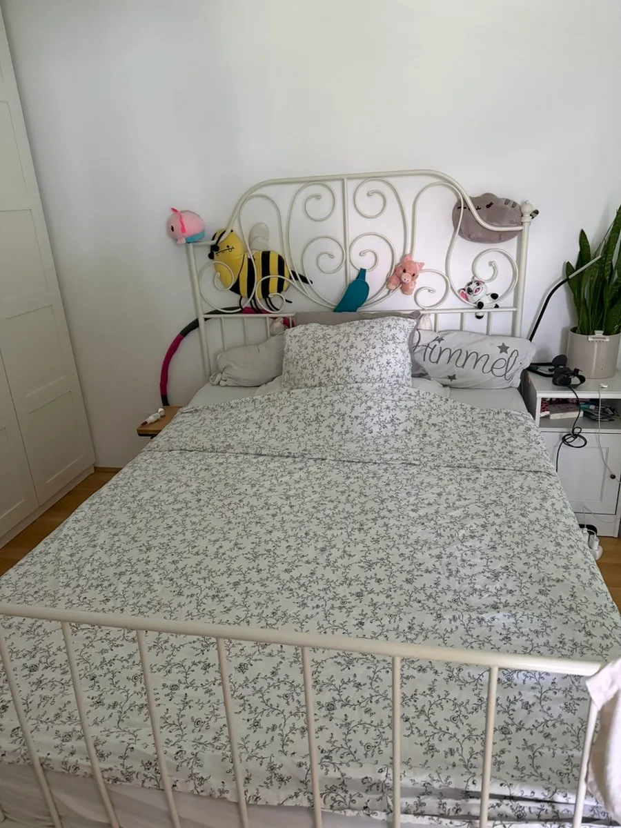 Ikea Metallbett weiß 140x200, € 60,- (8020 Lend)