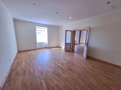 5-Zimmer-Gewerbeimmobilie mieten in Neunkirchen – 137 m², € 900 – Bild 2 von 9