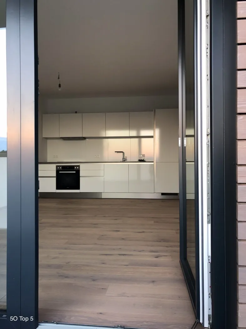 Nachmieter gesucht für moderne Balkonwohnung - idyllisch gelegen, stadtzentrumsnah! - Ansicht 2