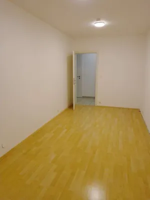 2-Zimmer-Wohnung mieten in Mistelbach – 97 m², € 1.105 – Bild 9 von 18