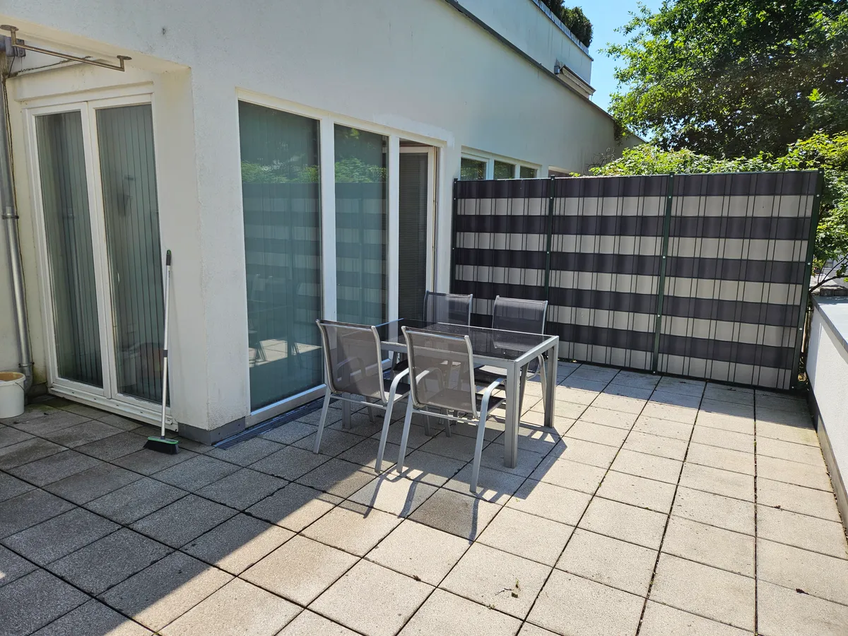 Helle 2-Zimmer-Wohnung mit großer Terrasse und TG Stellplatz im Zentrum Herrnau - Widok 2