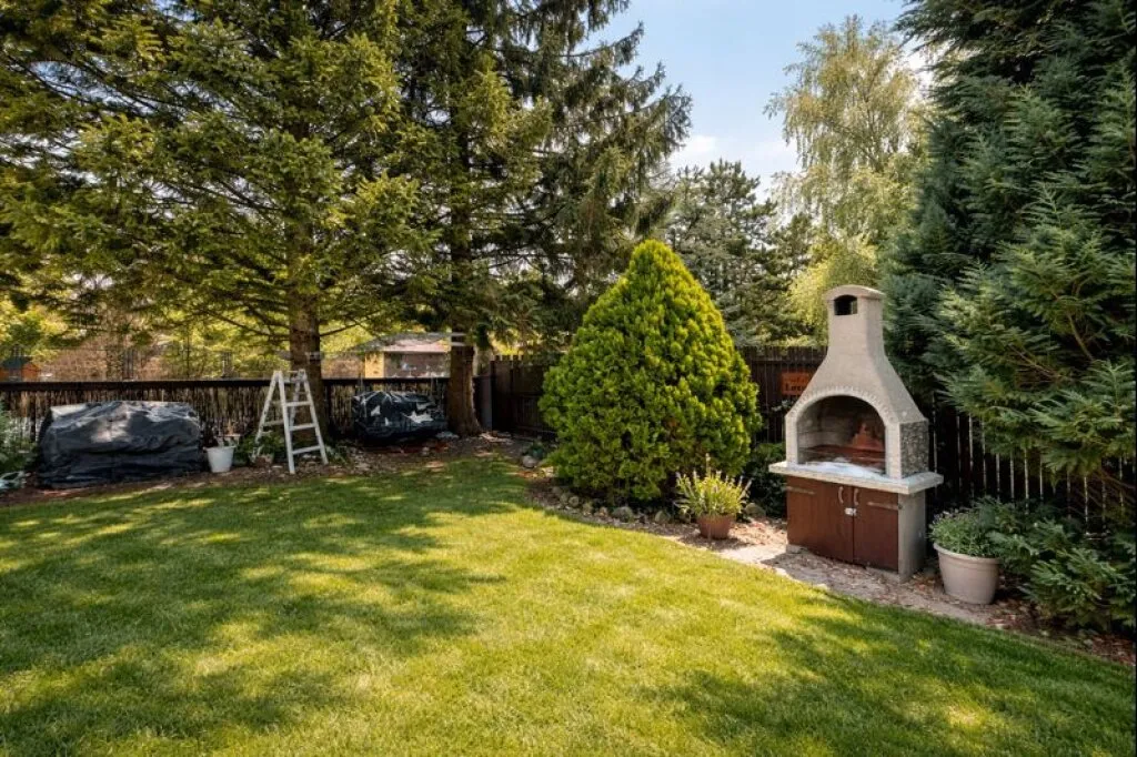 NATUR und WANDERWEGE ist gleich LEBENSQUALITÄT - Pachtgrund - ca. 650 m² Grund - ca. 60m² WFL - 3 Zimmer - 2013 Saniert - große Terrasse - POOL - Ansicht 3