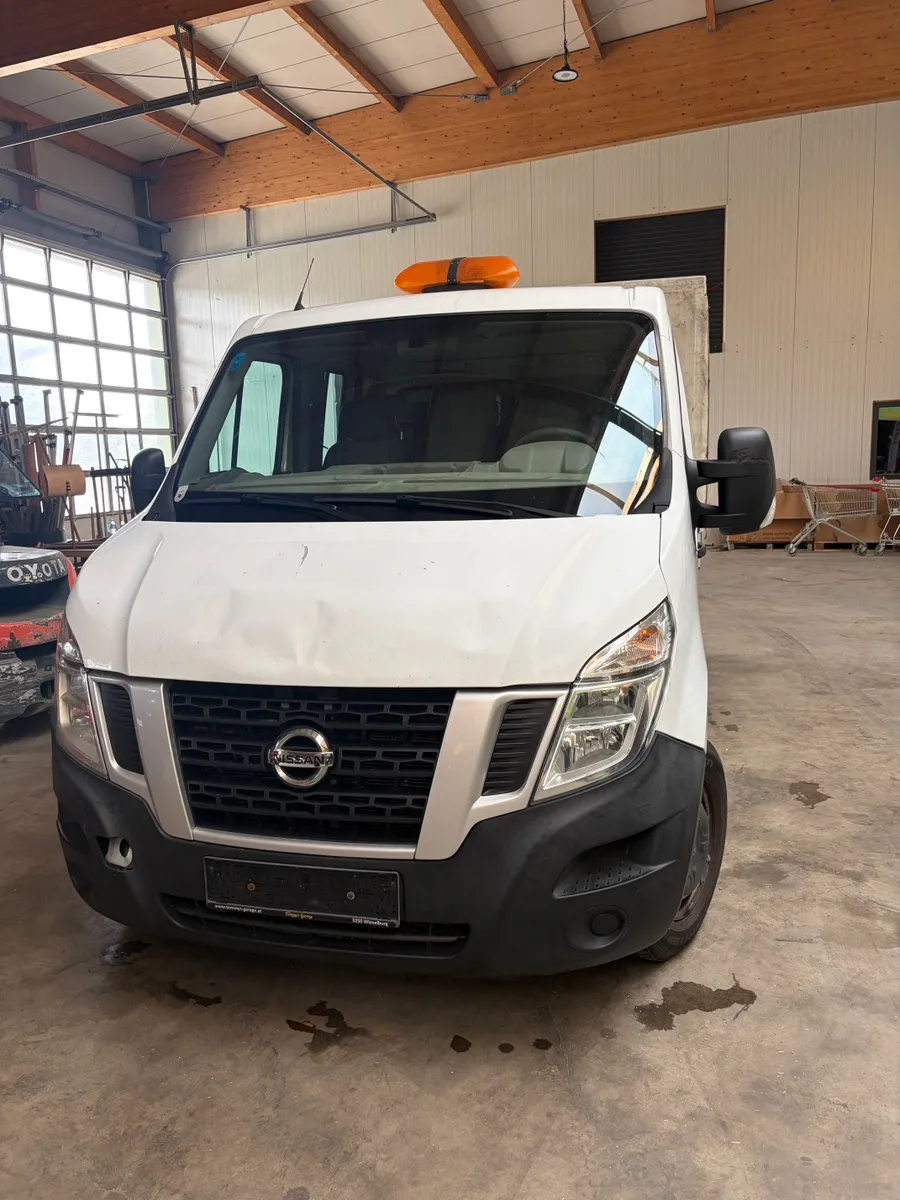 Nissan NV400