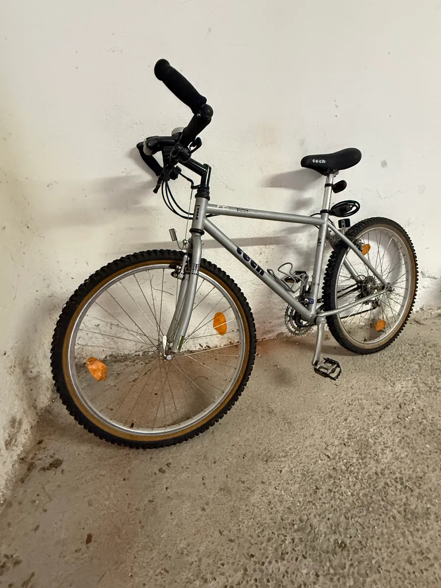 Mountainbikes Tech, € 230,- (5202 Neumarkt am Wallersee) - willhaben