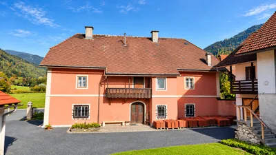 7-Zimmer-Haus kaufen in Villach Land – 280 m², € 265.000