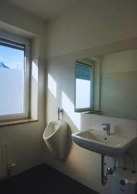 Gewerbeimmobilie mieten in Innsbruck – 50 m², € 994 – Bild 17 von 18