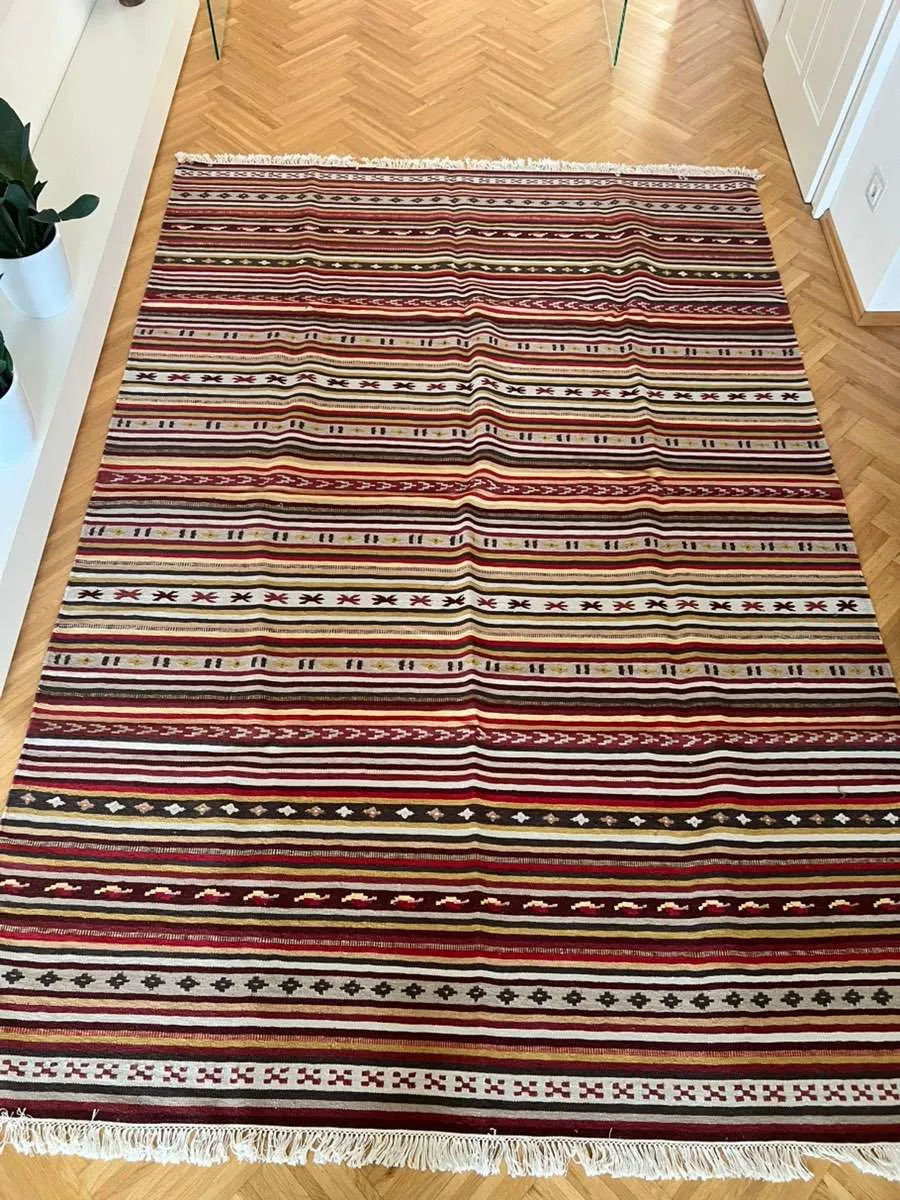 Teppich, Wolle in Leinwandbindung, IKEA Kattrup, 200x 300cm, € 100,- (2340 Mödling)