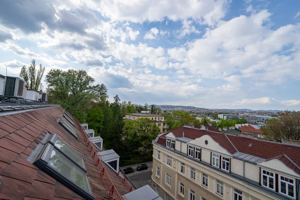 City-Apartment in Ruhelage mit exklusiver Rooftop-Terrasse nahe Schönbrunn - Ansicht 2