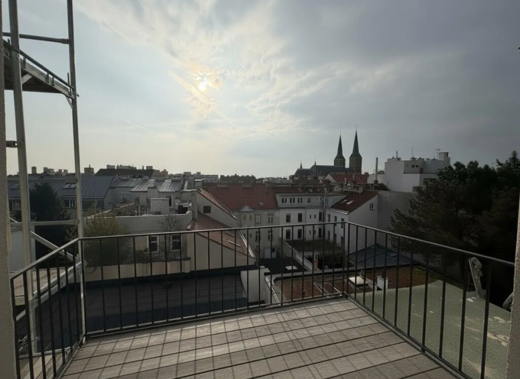 TOP-Dachgeschosswohnung im generalisierten Altbau! ERSTBEZUG! – pohled 3