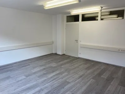 7-Zimmer-Gewerbeimmobilie mieten in Linz – 284 m², € 3.827 – Bild 19 von 26