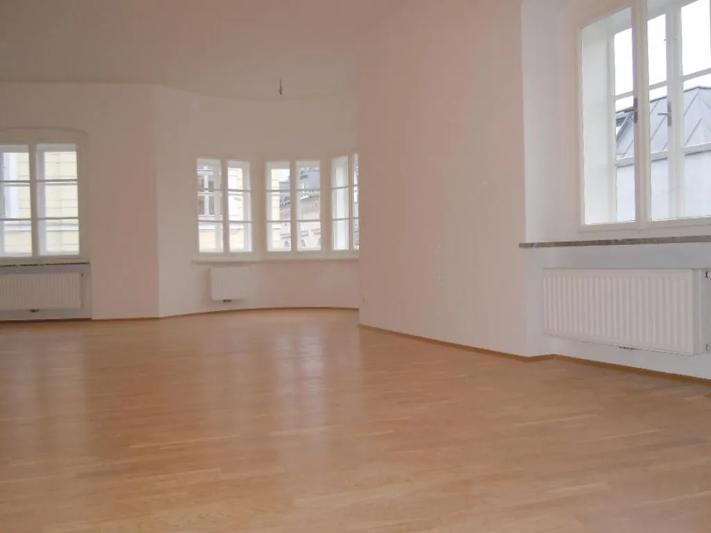 Wohnung – Linz, Rathausviertel, Innere Stadt - Ansicht 2