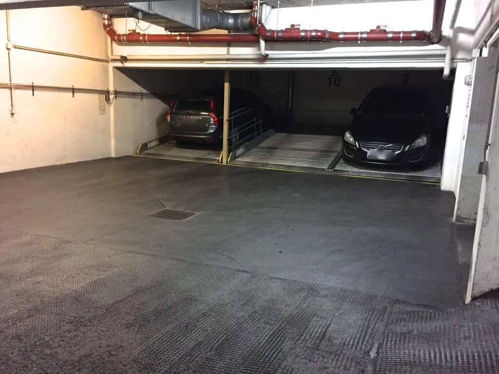 Hebebühnenplatz für kleine Stadtautos - Nähe Bacherpark - Ansicht 2