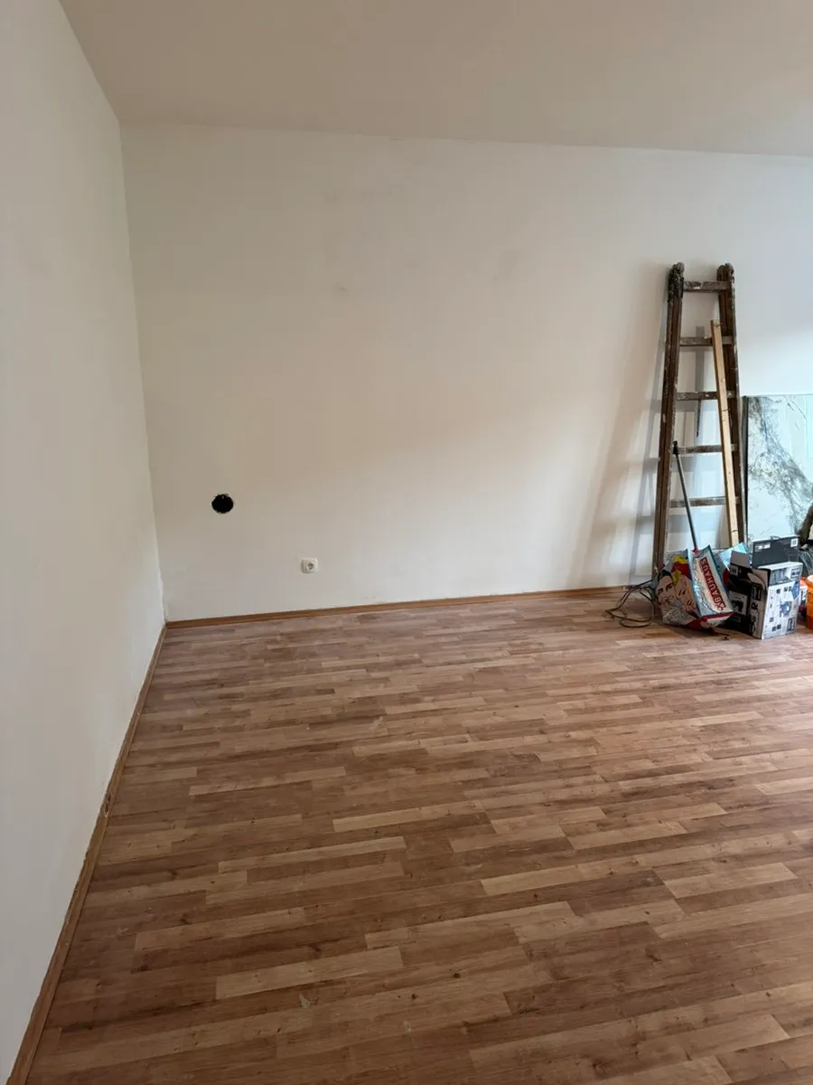 Kernsanierte 3-Zimmer-Wohnung nahe U3, 4. Stock mit Aufzug, provisionsfrei – pohled 2