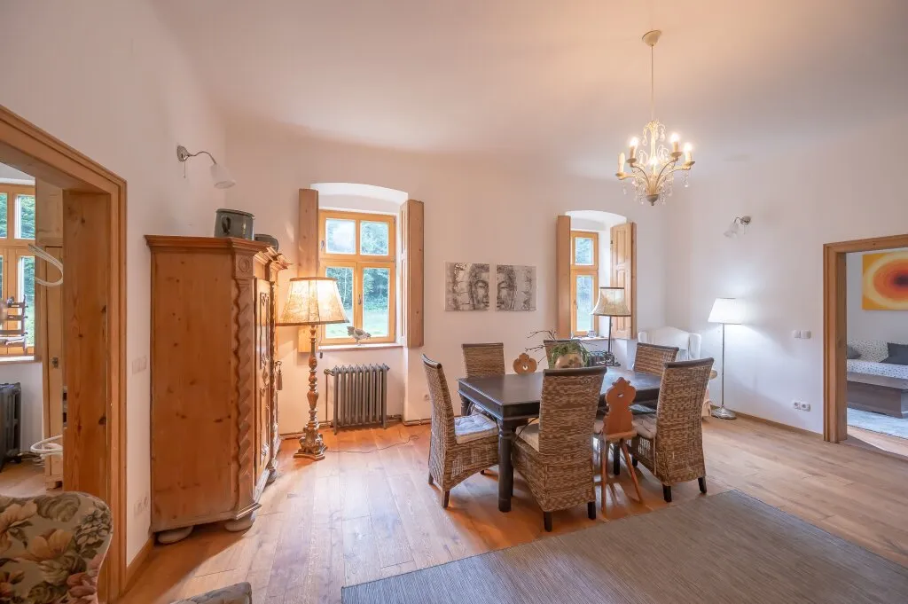 Naturidylle in Klausen-Leopoldsdorf - Charmantes, revitalisiertes Forsthaus auf Pachtgrund, Klausen-Leopoldsdorf