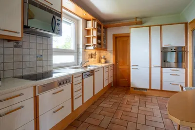 8-Zimmer-Gewerbeimmobilie kaufen in Klagenfurt Land – 260 m² – Bild 8 von 10