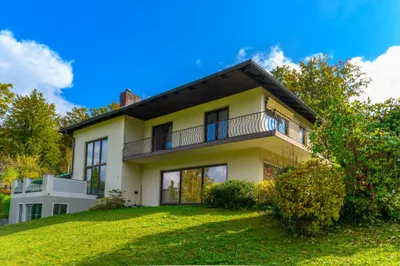 Haus kaufen in Gmunden – 350 m², € 875.000 – Bild 6 von 24