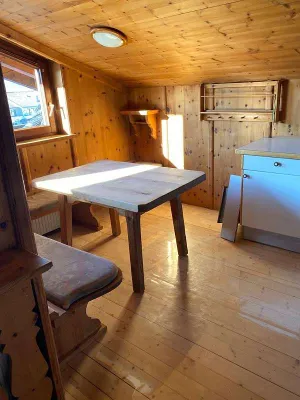 8-Zimmer-Wohnung kaufen in Innsbruck-Land – 210 m², € 950.000 – Bild 12 von 34