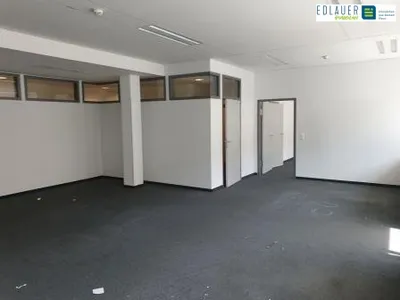 5-Zimmer-Gewerbeimmobilie mieten in Sankt Pölten – 320 m², € 4.162 – Bild 2 von 11
