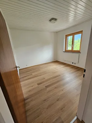 3-Zimmer-Wohnung mieten in Gmunden – 60 m², € 787 – Bild 3 von 8