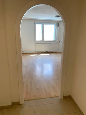 Lebenswerte Zwei Zimmerwohnung mit hohem Wohnkomfort in der Nähe AKH und S 45