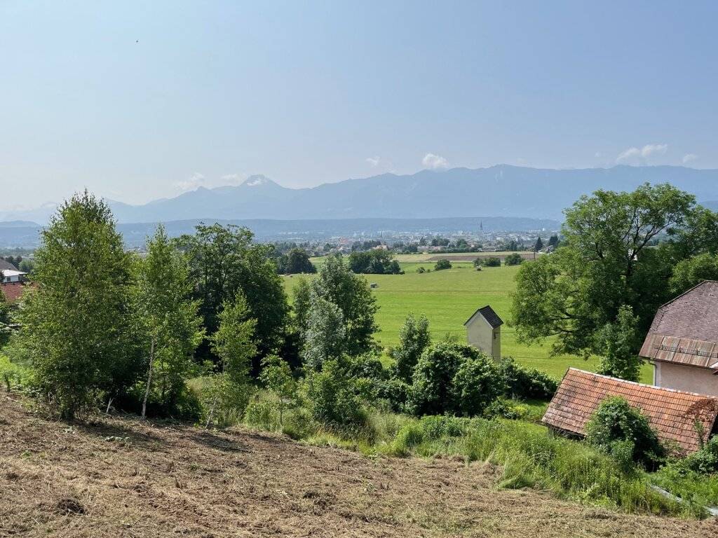 Sonniges Grundstück mit Berg- und Weitblick in Villach / Vassach - Ansicht 2