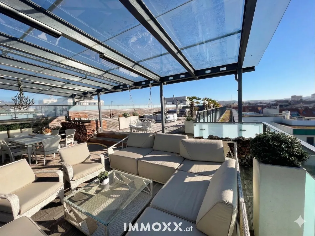 Penthouse der Extraklasse in Graz: 360° Schlossbergblick, private Wellness-Oase und absolute Diskretion - View 3