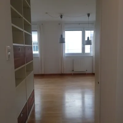 3-Zimmer-Wohnung kaufen in Wiener Neustadt – 91 m², € 199.000 – Bild 1 von 13