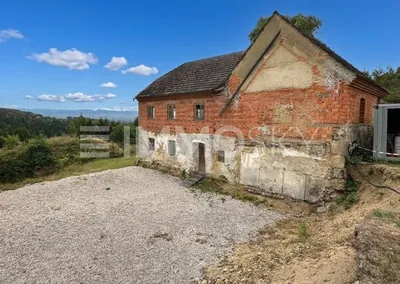 5-Zimmer-Haus kaufen in Perg – 273 m², € 180.000 – Bild 3 von 5