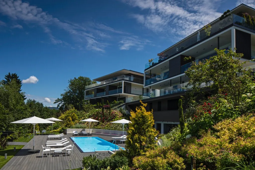 ROSENHOF | Beeindruckendes Wörtherseedomizil mit Pool in Bestlage - Ansicht 3