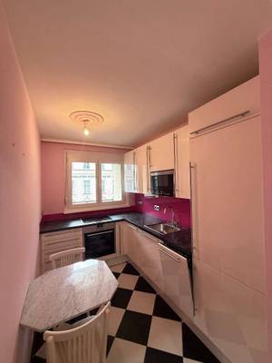 Helle 2-Zimmer-Wohnung mit Loggia - Erstbezug nach Renovierung im Neubau