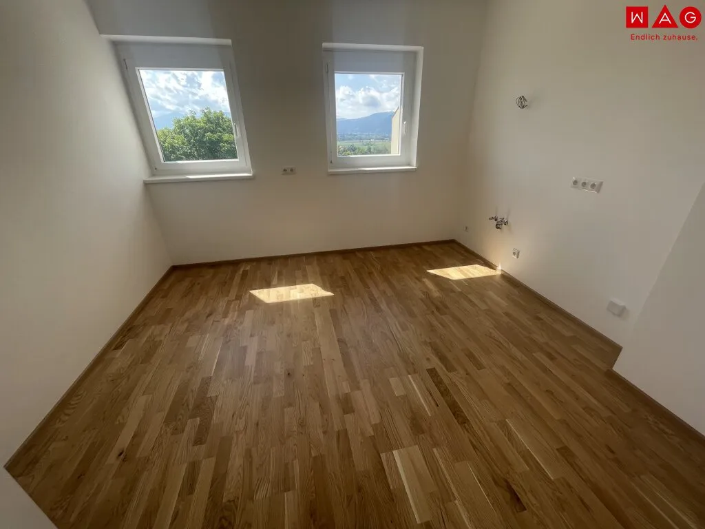 ERSTBEZUG nach Sanierung- Wohnung am südseitigen Sonnenhang! - Ansicht 3