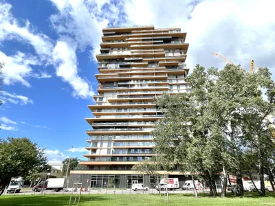 Grünblick im Viertel Zwei - Exklusives Wohnen über den Dächern Wiens - Infinity Rooftop-Pool - Panoramasauna - Fitnessbereich
