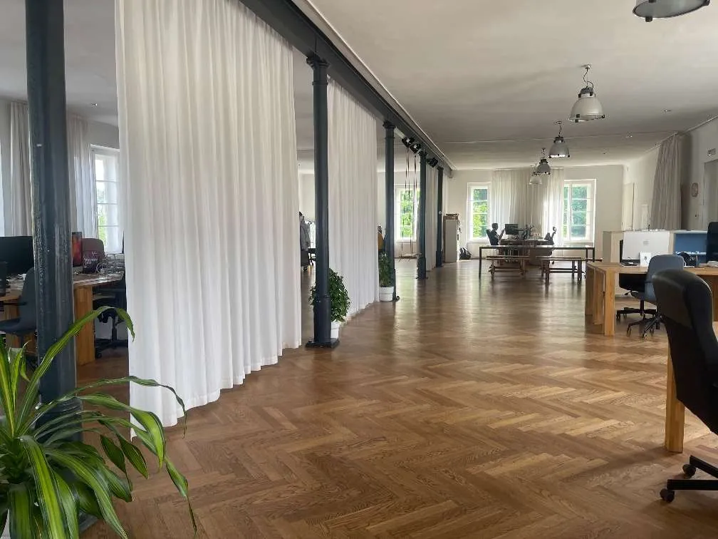 Kreativer Freiraum in historischem Loft - Gewerbefläche mit 2 Ebenen, Dachterrasse und Schlossbergblick im Lendloft Graz zu vermieten - Ansicht 2