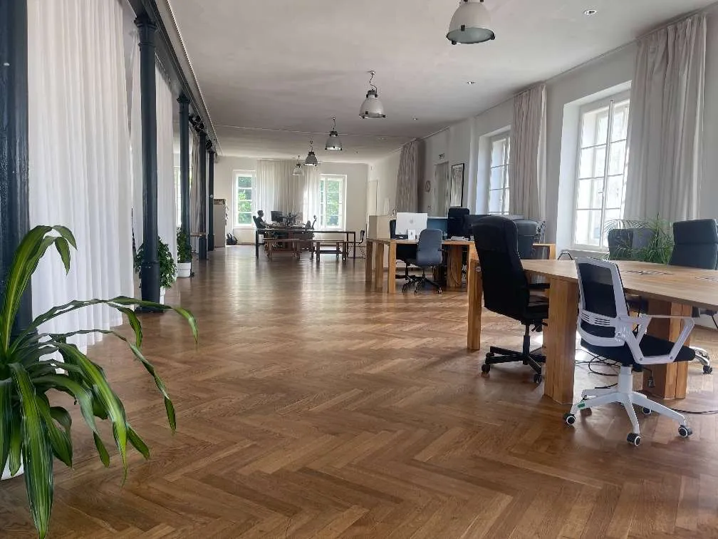 Kreativer Freiraum in historischem Loft - Gewerbefläche mit 2 Ebenen, Dachterrasse und Schlossbergblick im Lendloft Graz zu vermieten - Ansicht 3