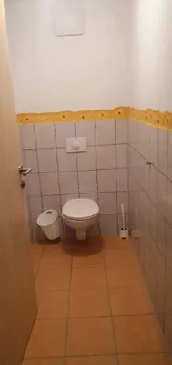 30-Zimmer-Immobilie mieten in Amstetten – 1 600 m², € 600 – Bild 15 von 17