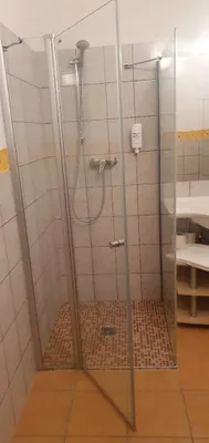 30-Zimmer-Immobilie mieten in Amstetten – 1 600 m², € 600 – Bild 16 von 17