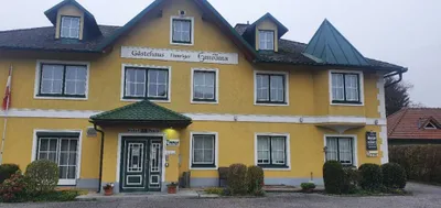 30-Zimmer-Immobilie mieten in Amstetten – 1 600 m², € 600