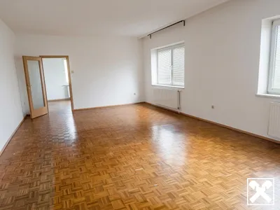 8-Zimmer-Gewerbeimmobilie kaufen in Wiener Neustadt – 230 m², € 585.000 – Bild 9 von 25