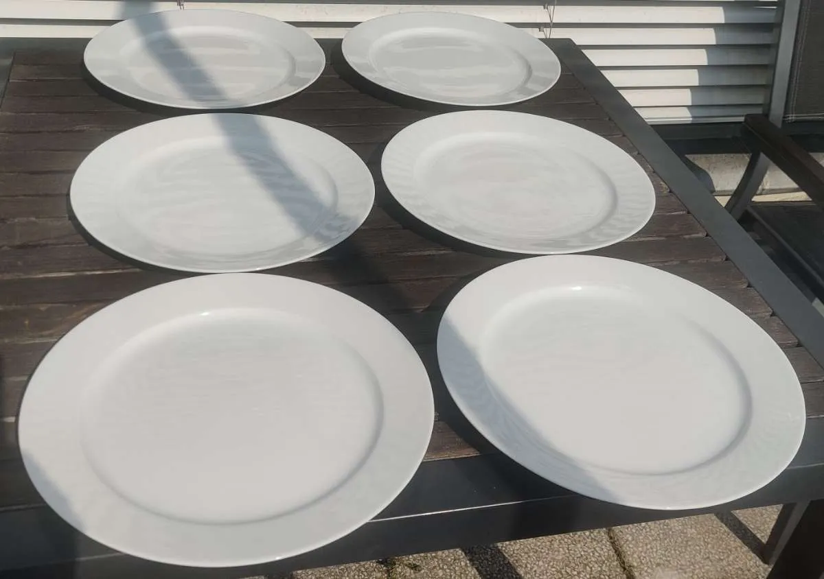 6 x IKEA 365+ große weiße Porzellan Teller / Platzteller 32 cm, € 30,- (1140 Wien)